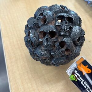 Pirate Skull Ball Decor battery operated led light